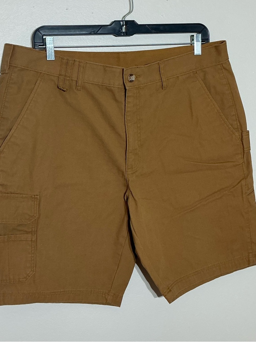 Brahma Men's 40 Cargo Shorts in Duck Brown